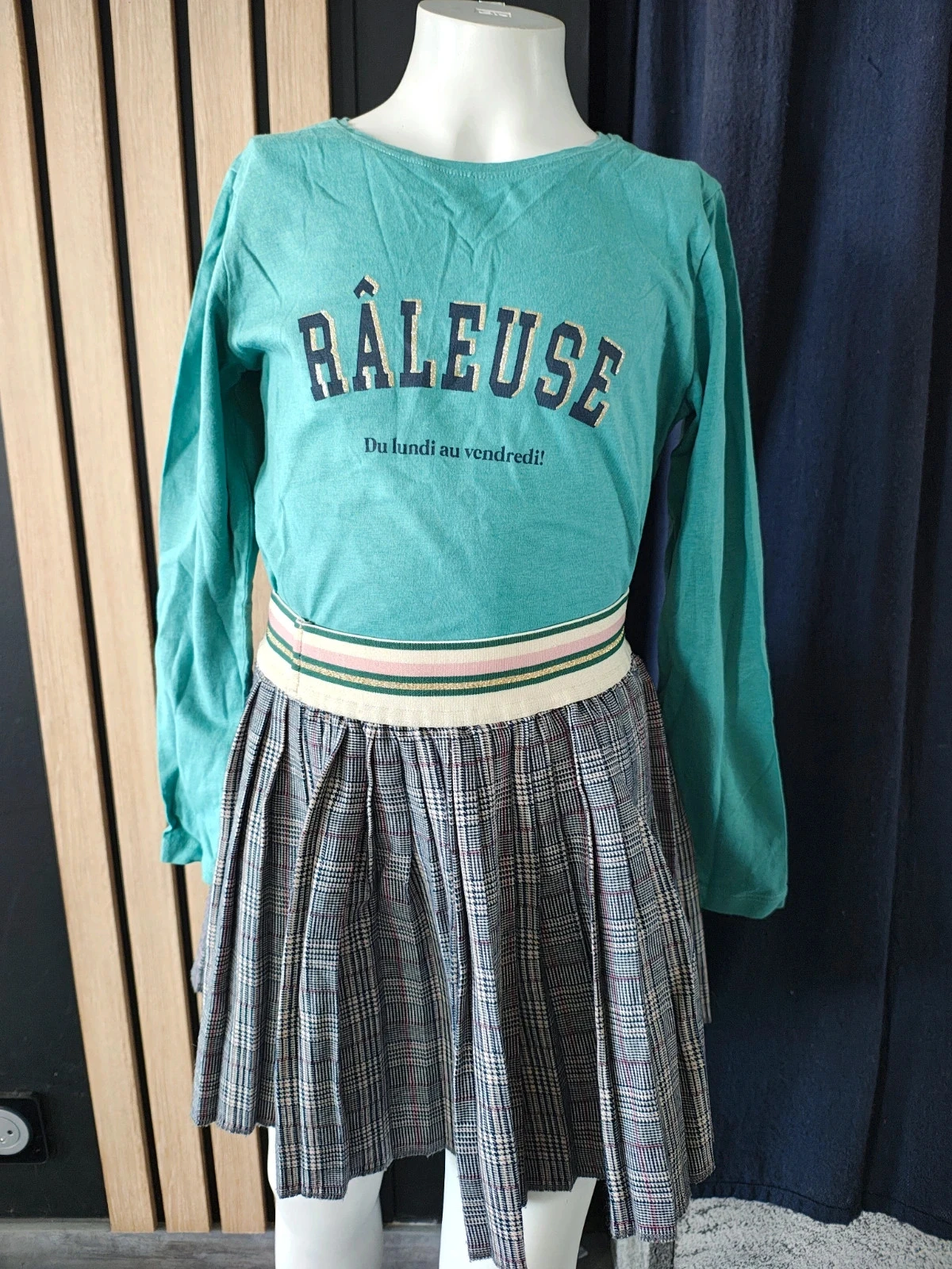 U 8 ans ensemble teeshirt tape a l oeil 8 a et jupe palomino 7a